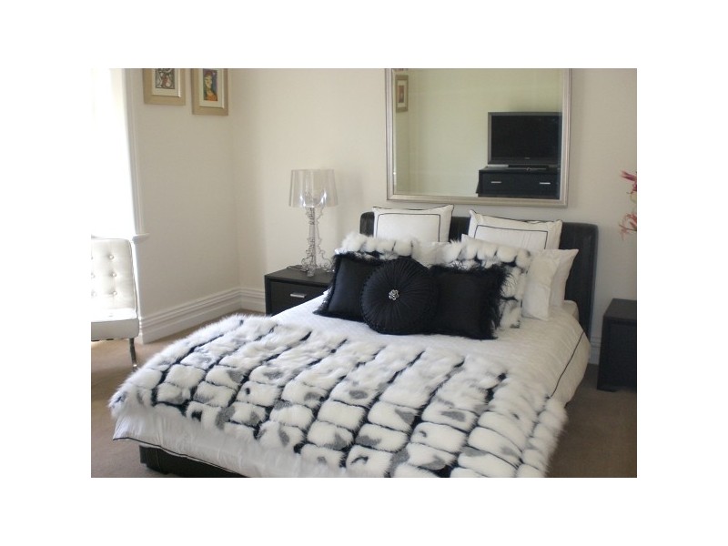 18 Willow Street, Elsternwick VIC 3185