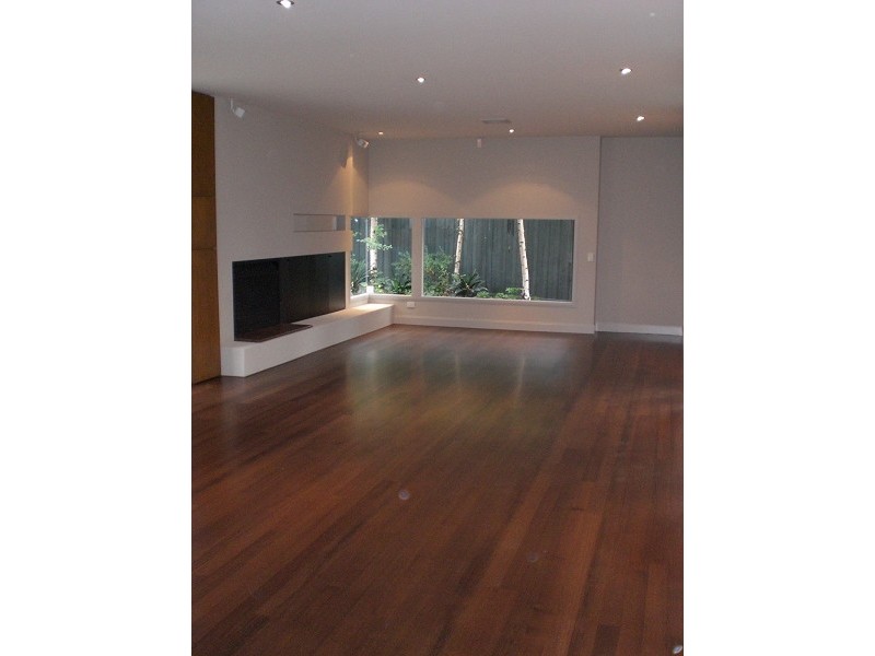 33 Avenel Road, Kooyong VIC 3144