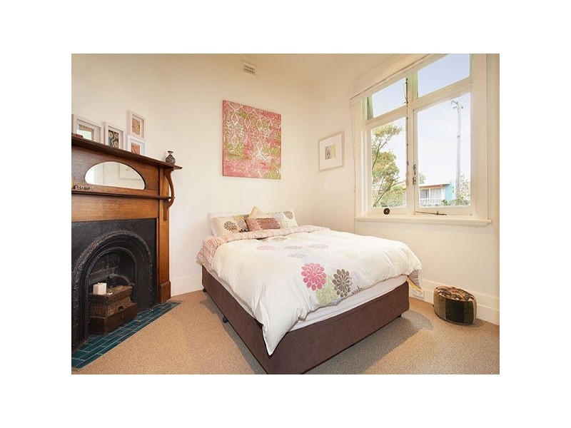 27 Ercildoune Street, Caulfield North VIC 3161