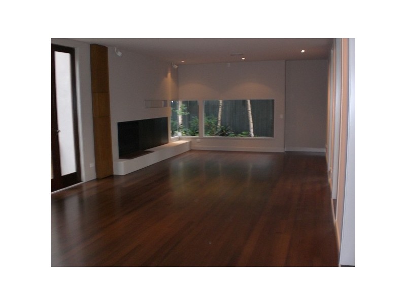 33 Avenel Road, Kooyong VIC 3144