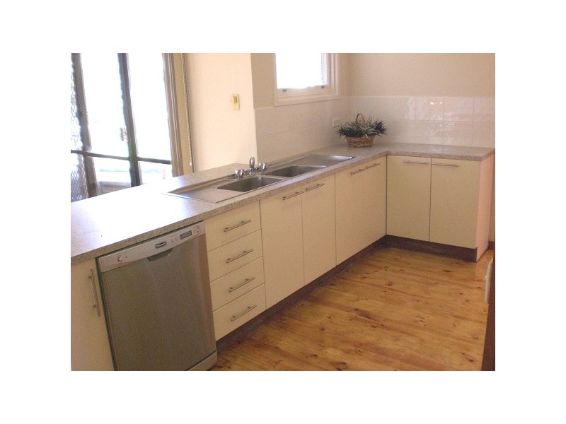 23 Emma Street, Caulfield South VIC 3162