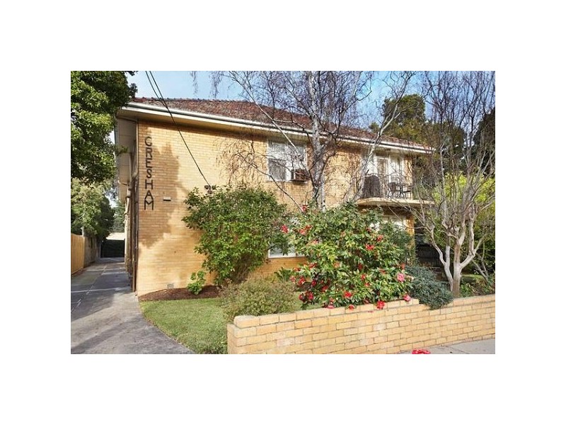 2/10 St Aubins Avenue, Caulfield North VIC 3161