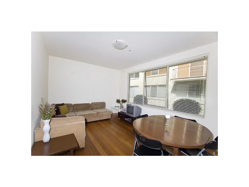 4/142 Hotham Street, St Kilda East VIC 3183