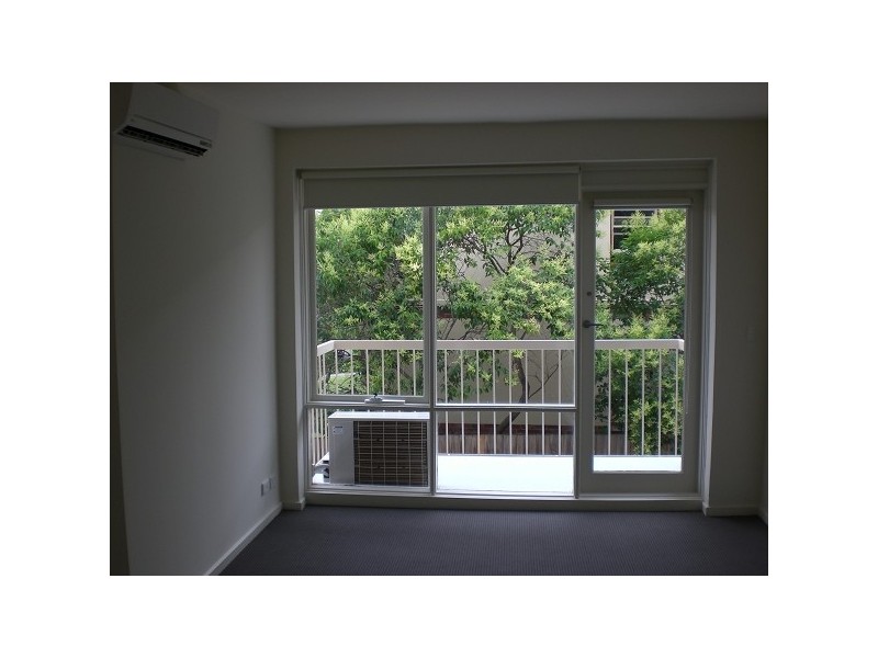 1/70 Westbury Street, St Kilda East VIC 3183