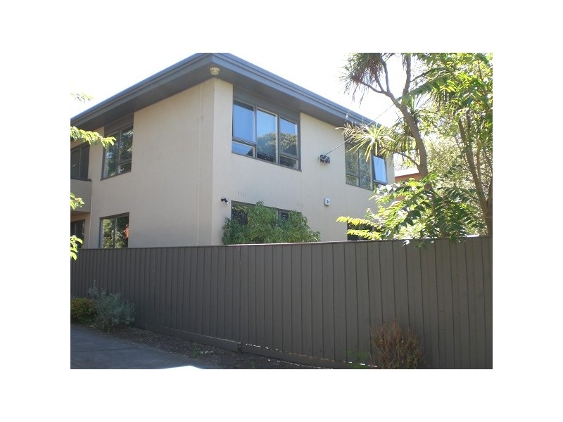 1/24 Narong Road, Caulfield North VIC 3161