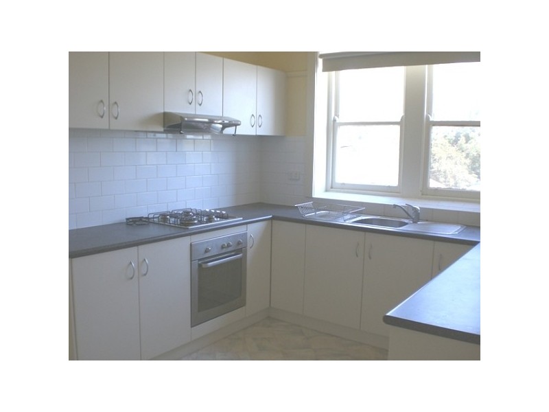 195 Carlisle Street, St Kilda East VIC 3183