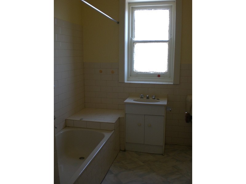 195 Carlisle Street, St Kilda East VIC 3183