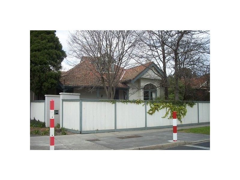 60 Mathoura Road, Toorak VIC 3142