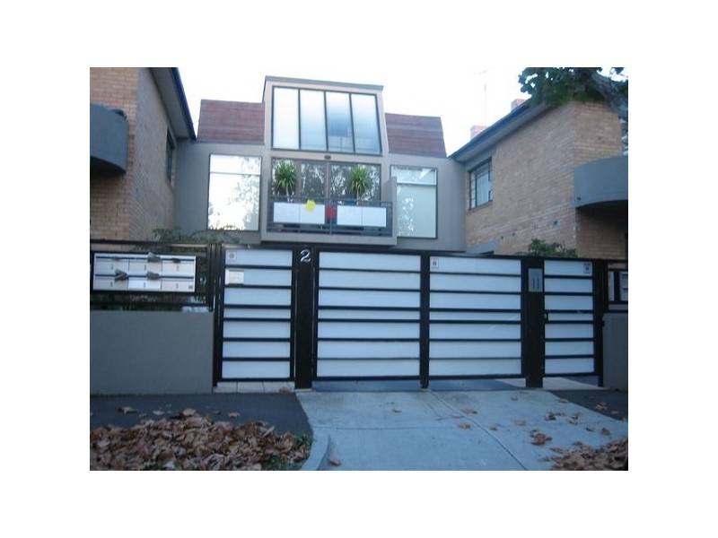 4/2 Ravens Grove, St Kilda East VIC 3183