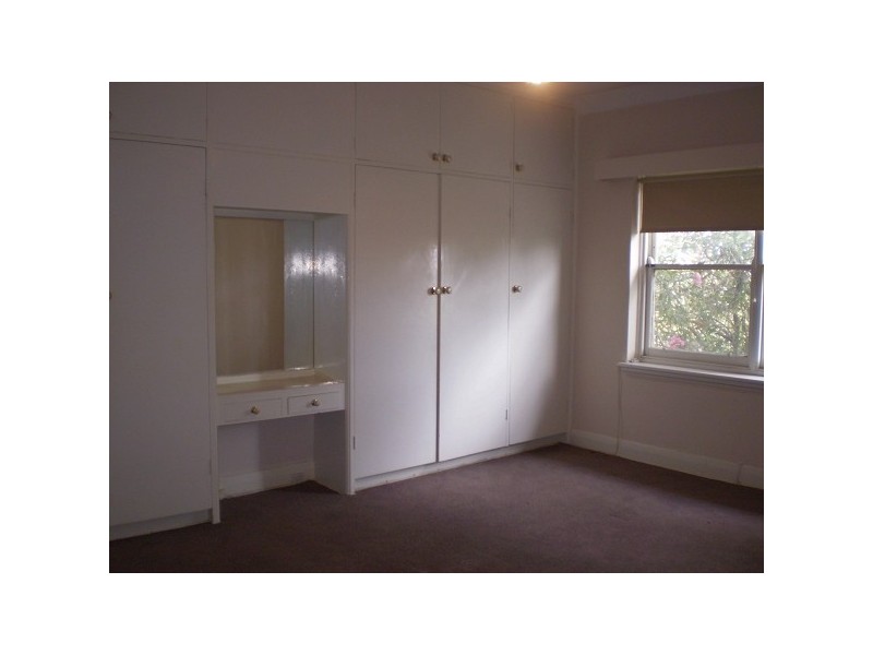 1 Goathlands Street, St Kilda East VIC 3183