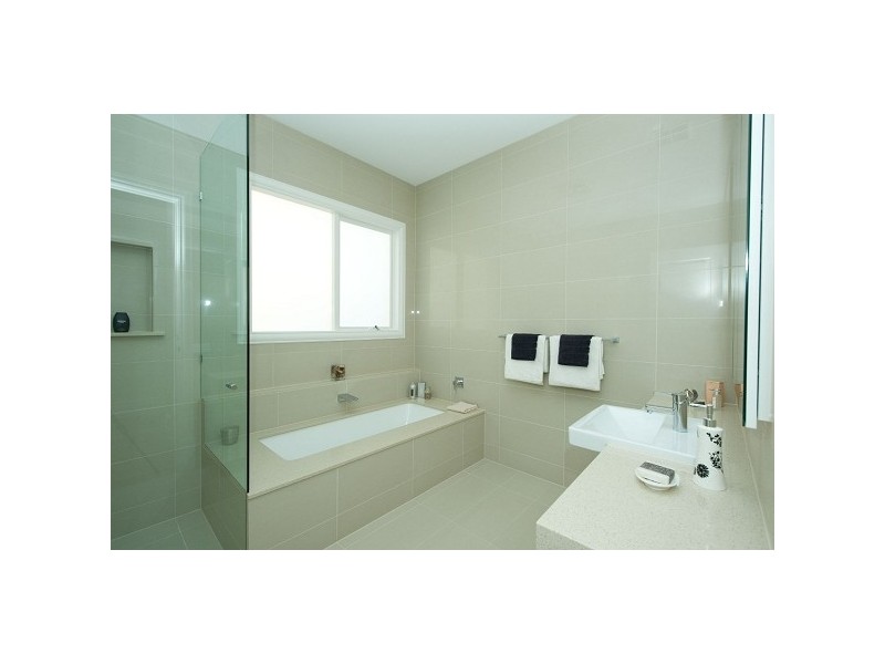 75A Bambra Road, Caulfield North VIC 3161