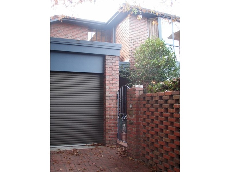 2/38 Narong Road, Caulfield North VIC 3161