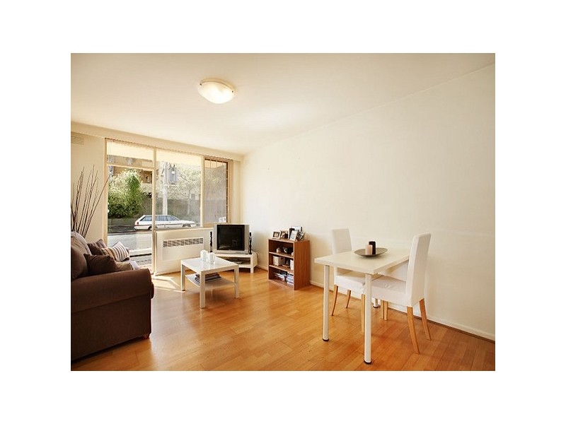 2/16 Chapel Street, St Kilda East VIC 3183