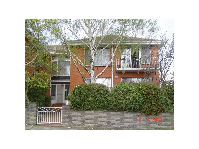 2/4 Bella Vista Road, Caulfield North VIC 3161