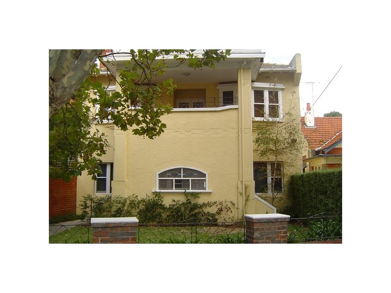 2/63 Dickens Street, Elwood VIC 3184