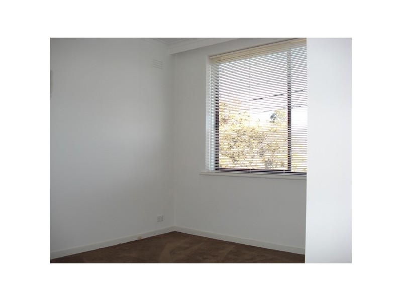 4/2 Woodstock Street, St Kilda East VIC 3183