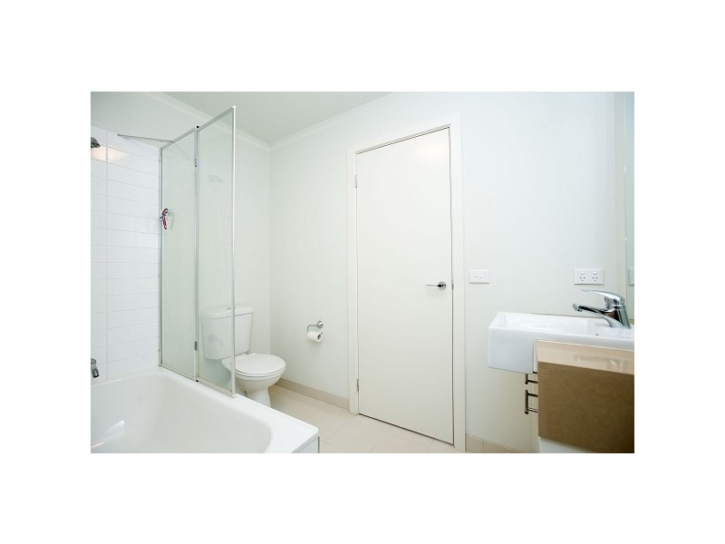 15B/79 Atherton Road, Oakleigh VIC 3166