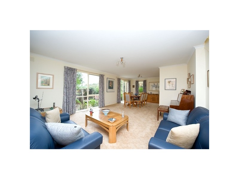 17 Longstaff Street, Carnegie VIC 3163