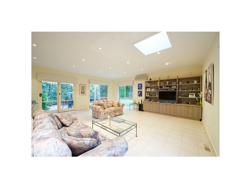 17 Longstaff Street, Carnegie VIC 3163