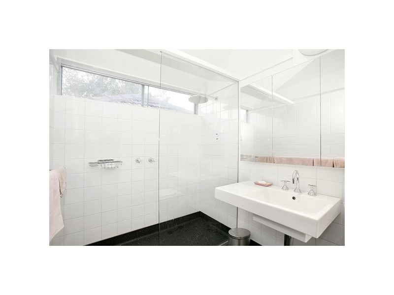 266 Barkly Street, St Kilda VIC 3182