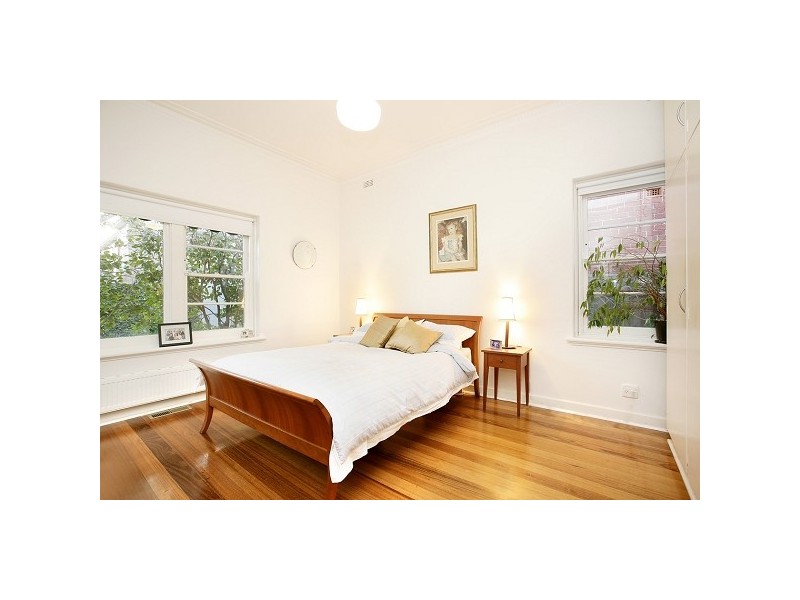 266 Barkly Street, St Kilda VIC 3182