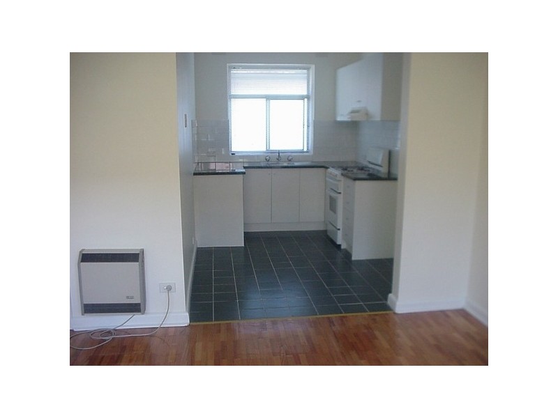 6/60 Gourlay Street, St Kilda East VIC 3183