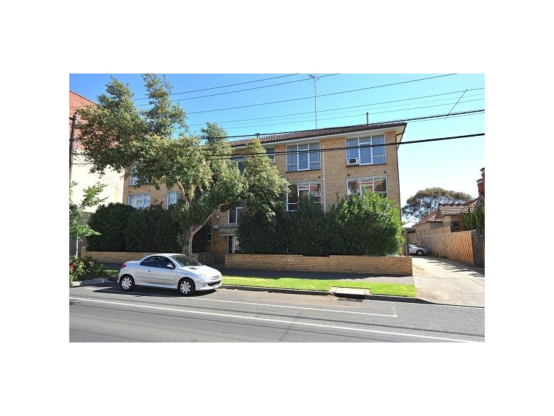 2/233 Canterbury Road, St Kilda VIC 3182