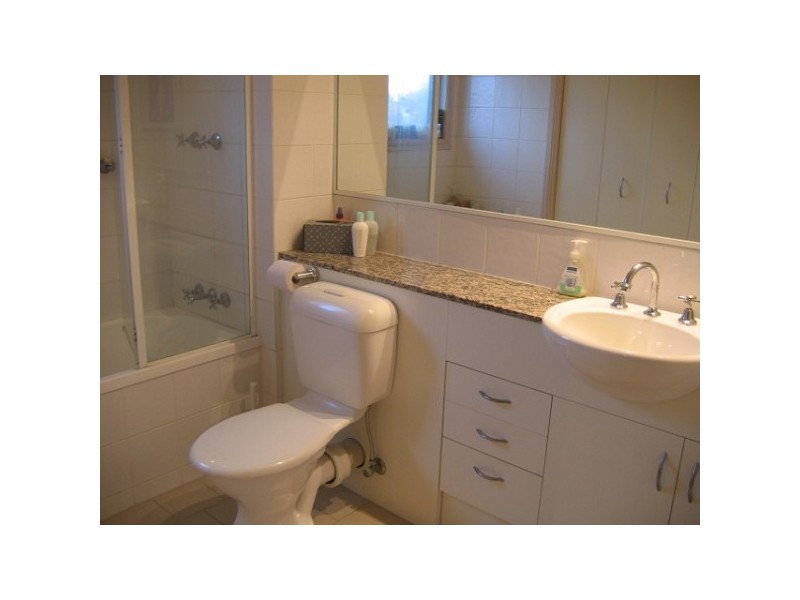 42/62 Wellington Street, St Kilda VIC 3182