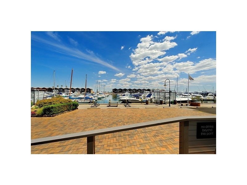 4/44 Marine Parade, St Kilda VIC 3182