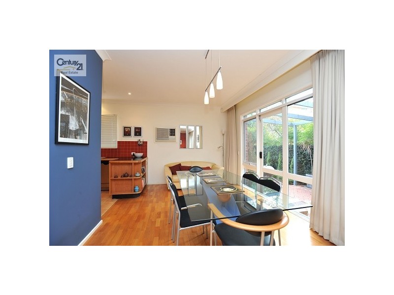 2/20 Pearce Street, Caulfield South VIC 3162