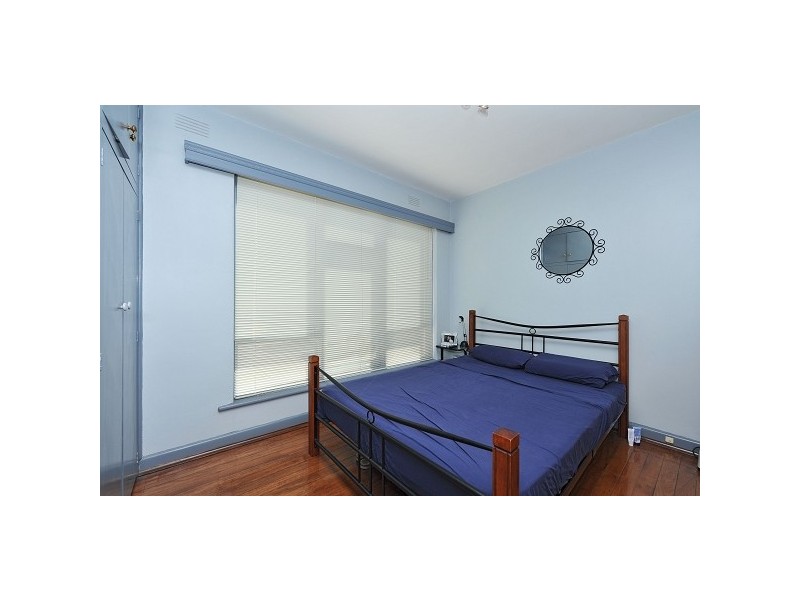 2/233 Canterbury Road, St Kilda VIC 3182