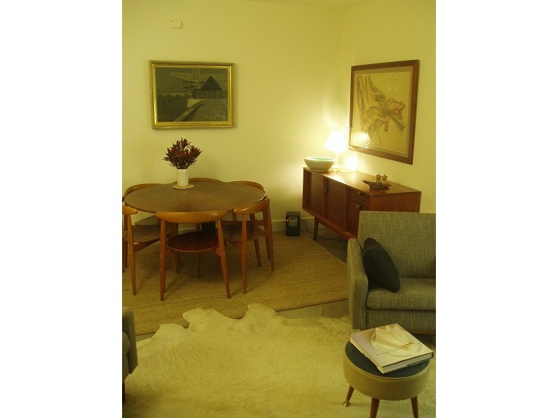 1/45 Robe Street, St Kilda VIC 3182