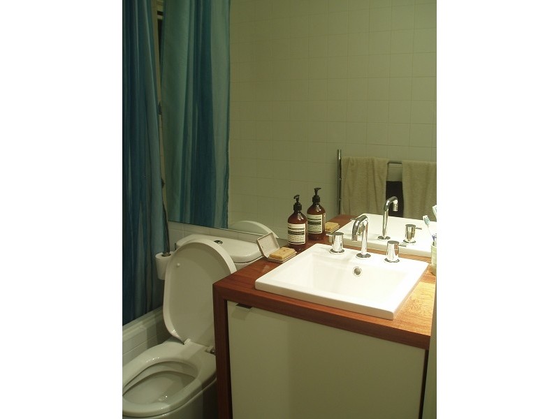 1/45 Robe Street, St Kilda VIC 3182