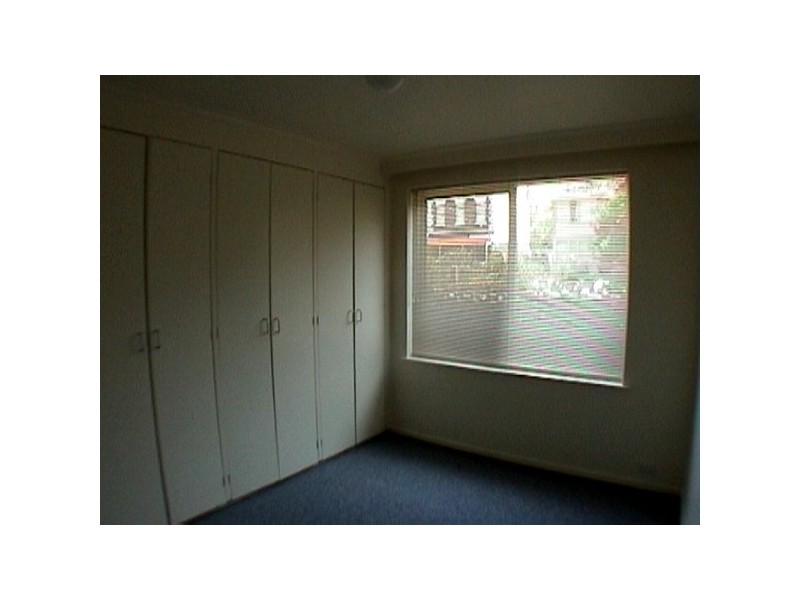1/27 Robe Street, St Kilda VIC 3182