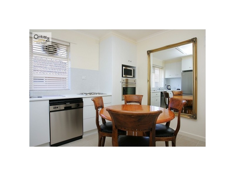 8/210 Inkerman Street, St Kilda East VIC 3183