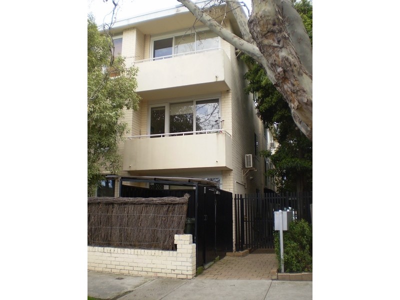 8/31 Charnwood Road, St Kilda VIC 3182