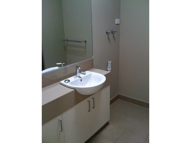 1/30 Woodstock Street, St Kilda East VIC 3183