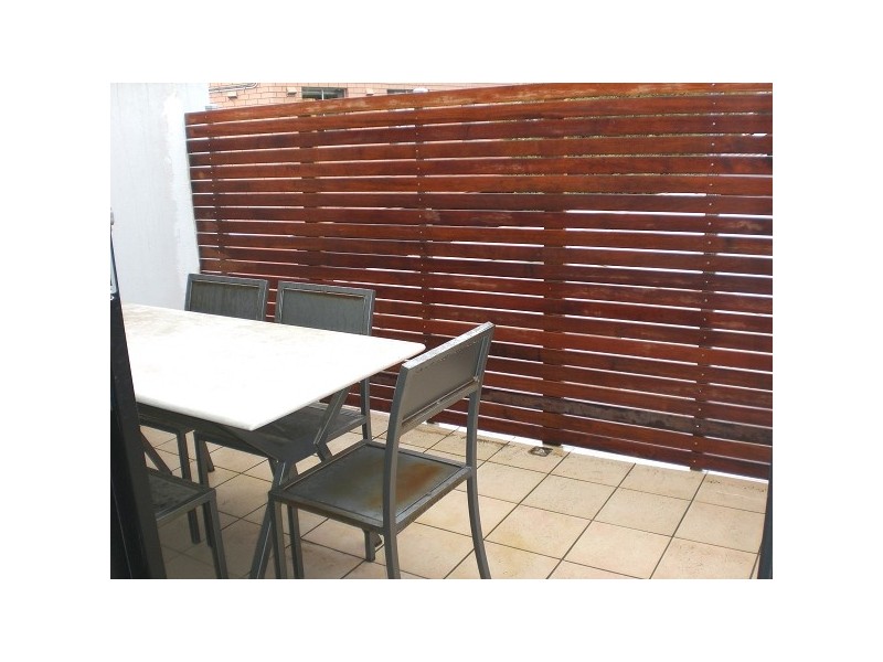 4/30 Gourlay Street, St Kilda East VIC 3183