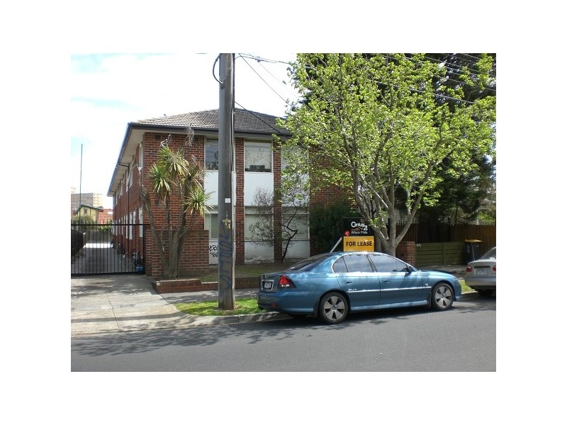 2/49 Raglan Street, St Kilda East VIC 3183