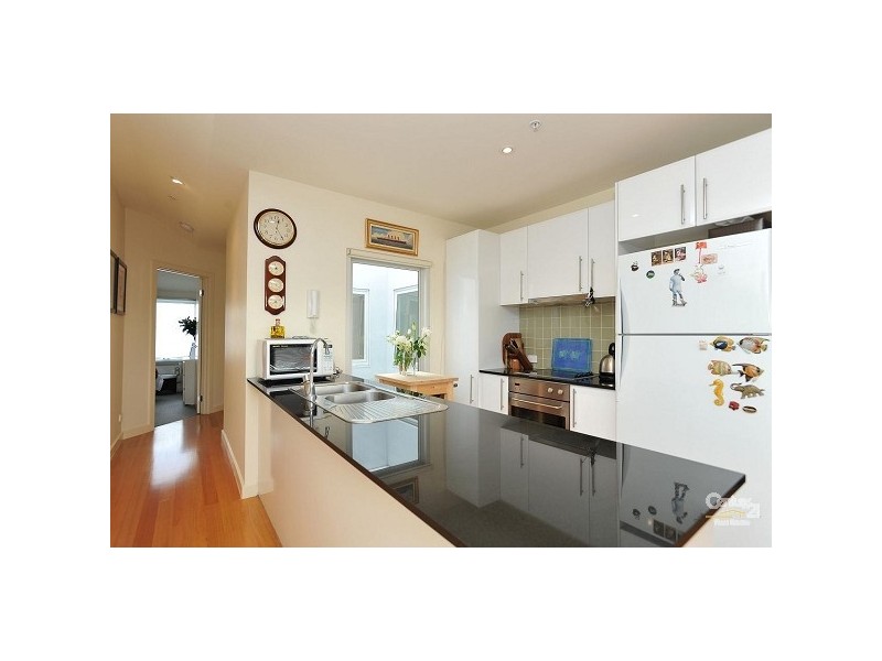 6/33 Prentice Street, St Kilda East VIC 3183