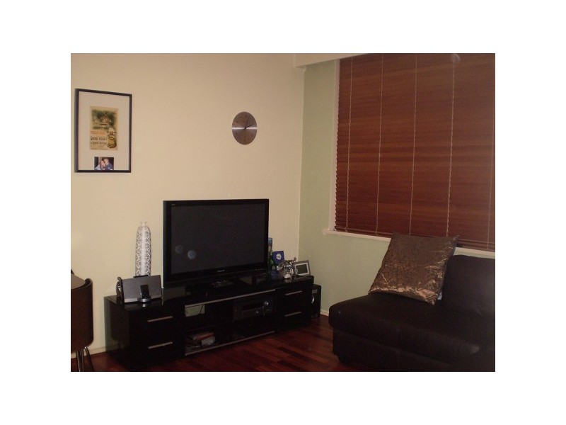 8/31 Charnwood Road, St Kilda VIC 3182