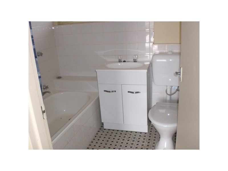 11/6 Poplar Grove, Carnegie VIC 3163