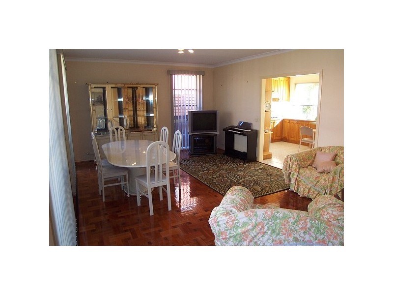 2/13 Brooklyn Avenue, Caulfield South VIC 3162