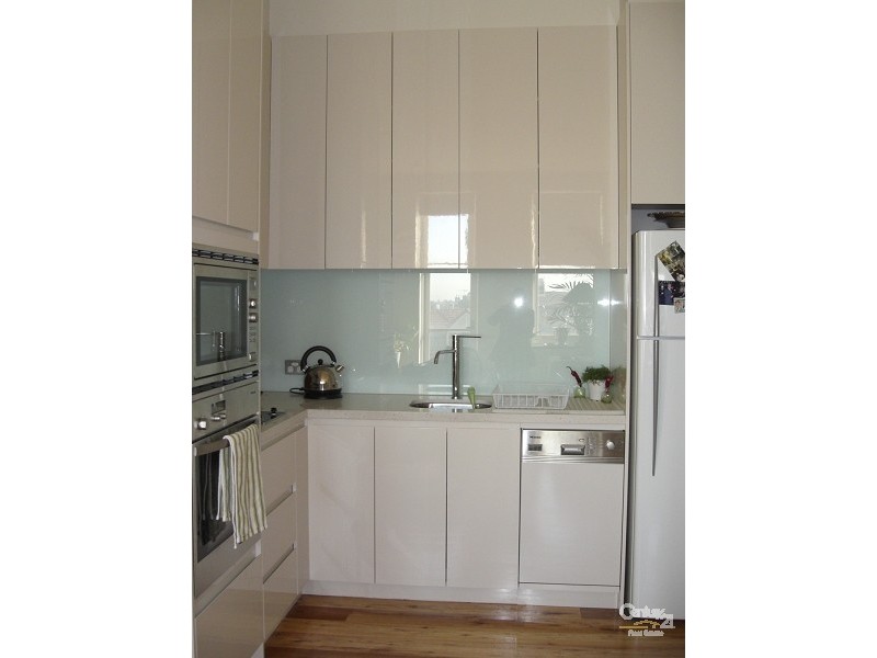 12/123 Beaconsfield Parade, Albert Park VIC 3206