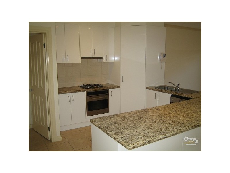 2/8 Gibbs Street, St Kilda East VIC 3183