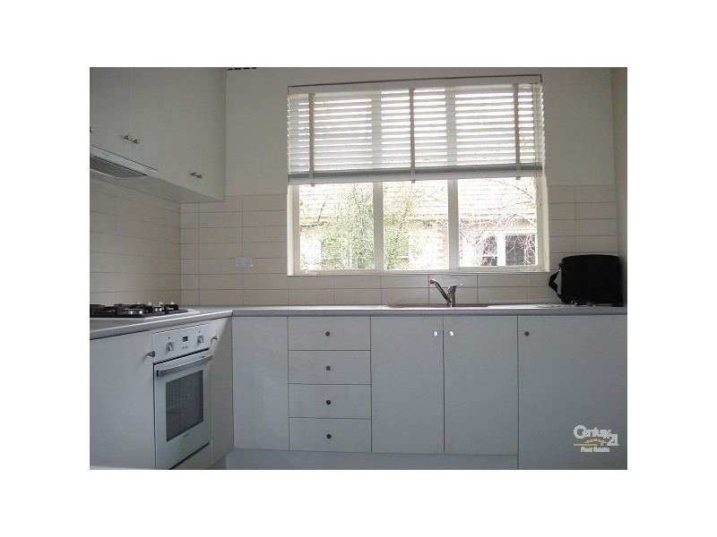 15/9 Dickens Street, Elwood VIC 3184