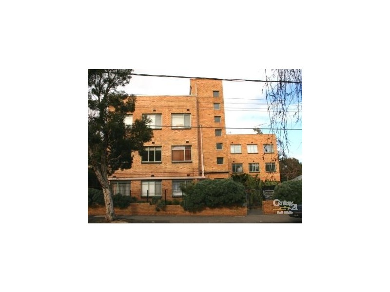 15/11 Burnett Street, St Kilda VIC 3182