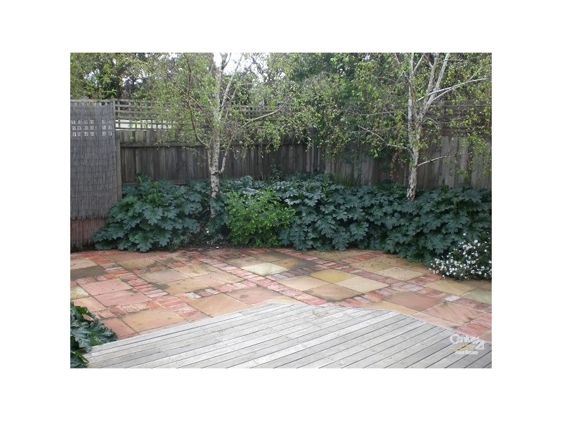 42a Carrington Grove, St Kilda East VIC 3183