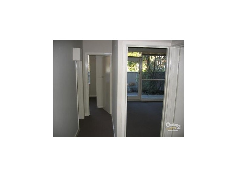 1/135 Hotham Street, St Kilda East VIC 3183