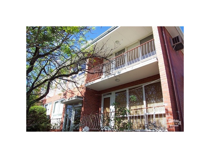 3/10 Sebastopol Street, Caulfield North VIC 3161